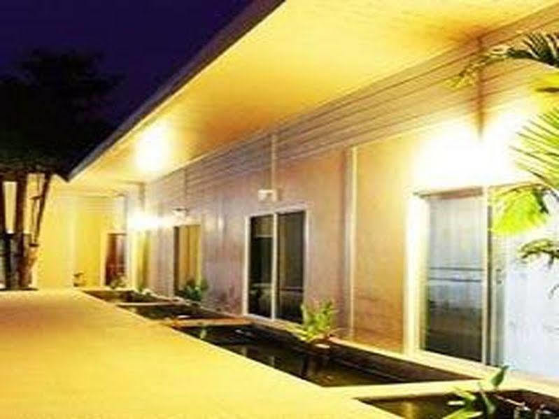 Baan Homlamoon Hotel Suan Phueng Exterior photo