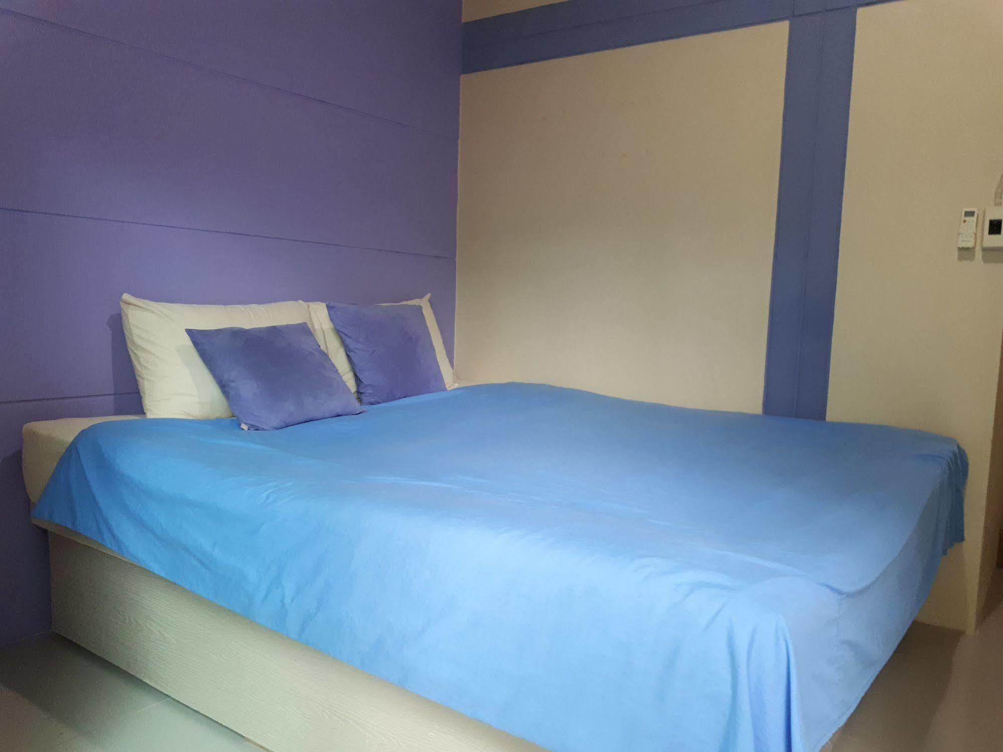 Baan Homlamoon Hotel Suan Phueng Exterior photo